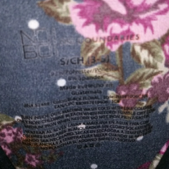 Clothes - Picture 3 of 3